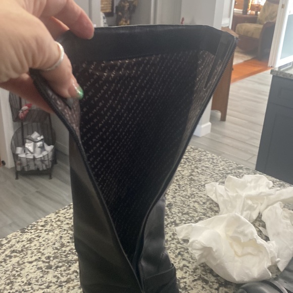 Tahari Felix Black Leather Boots - Picture 8 of 8